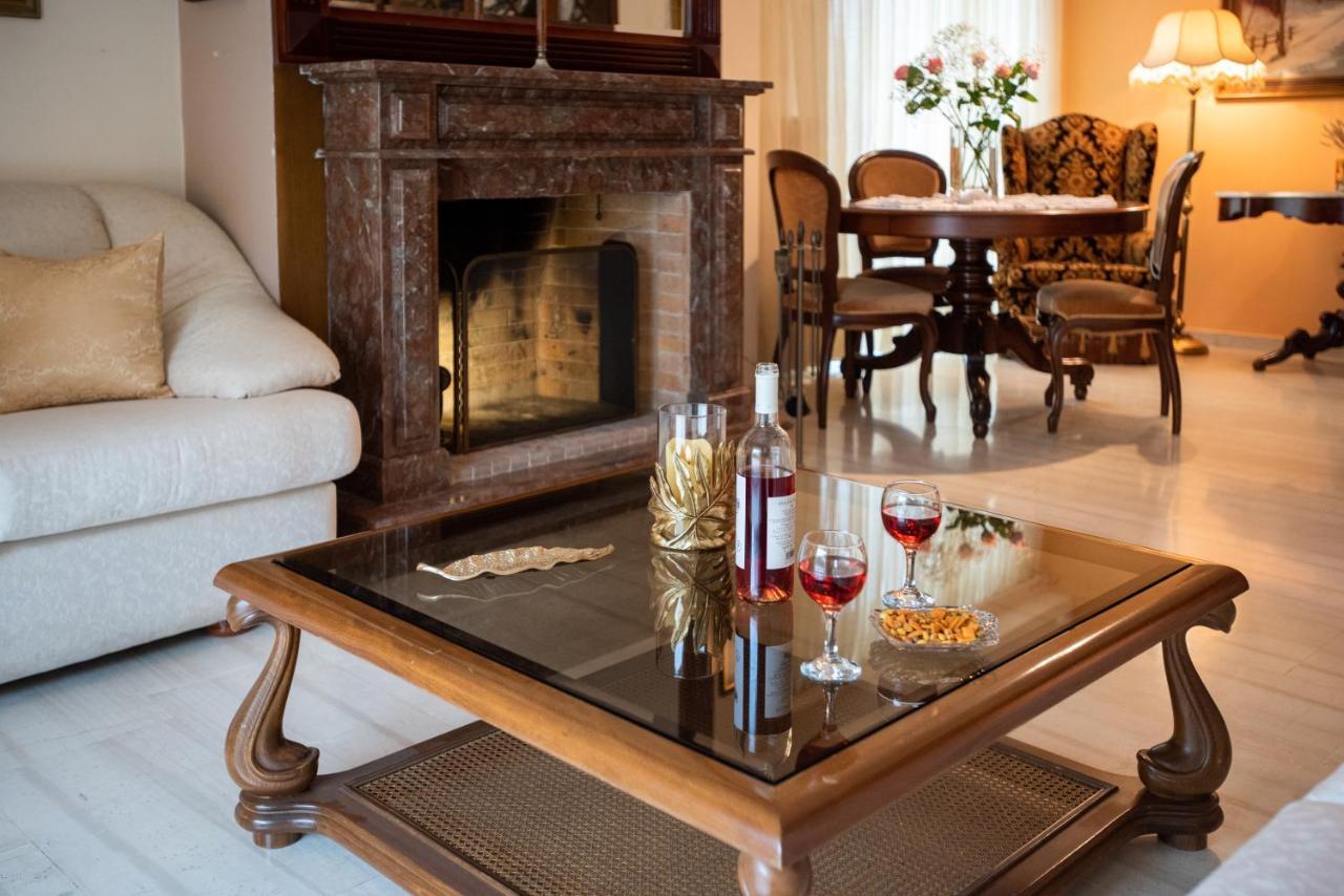 Hector'S Flisvos Apartment Ateny Zewnętrze zdjęcie