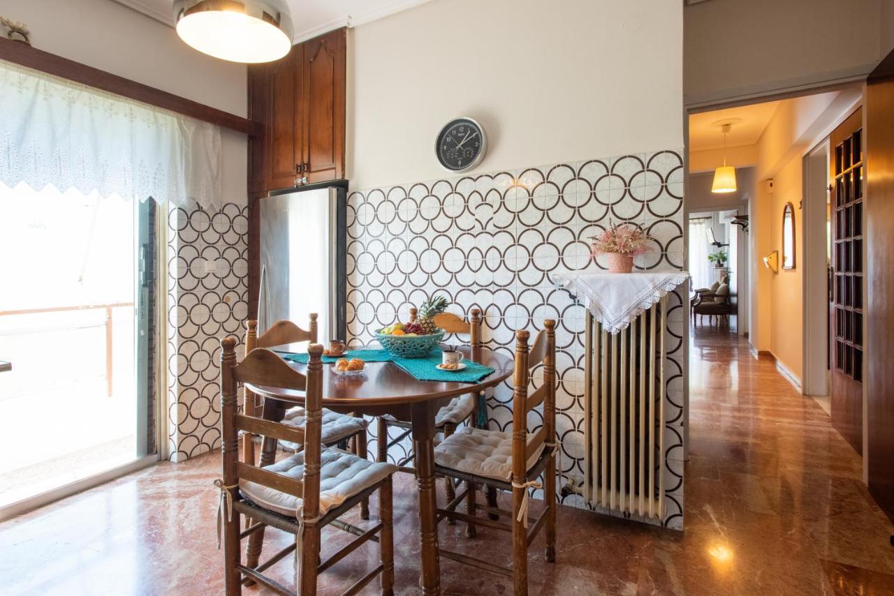 Hector'S Flisvos Apartment Ateny Zewnętrze zdjęcie